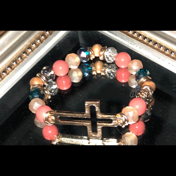 Cross bracelets - Picture 5 of 8